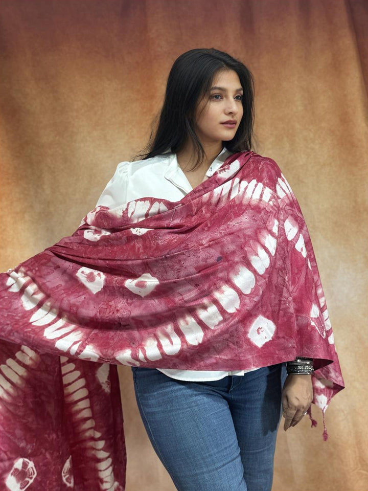 Pink Silk Bandhni Print Stole