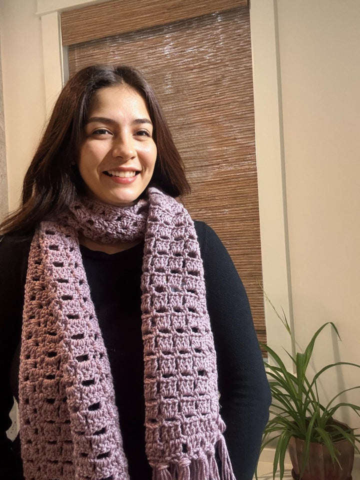 Mauve Handmade Woolen Scarf