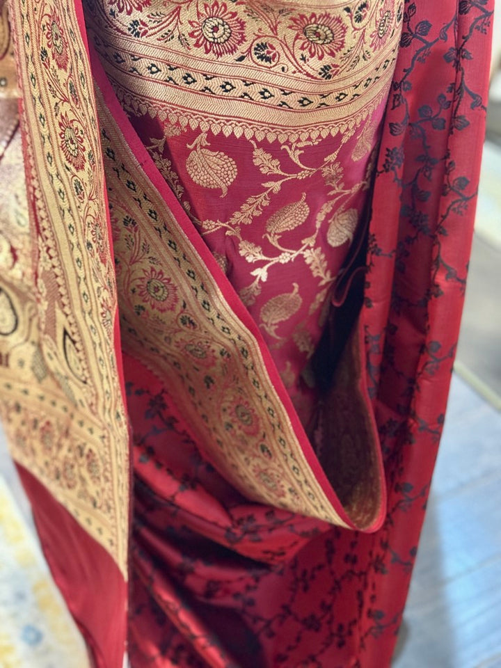 Red Banarasi Tanchoi Silk Saree