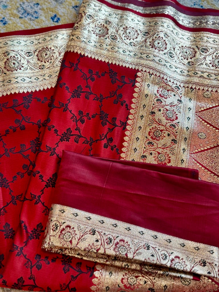 Red Banarasi Tanchoi Silk Saree