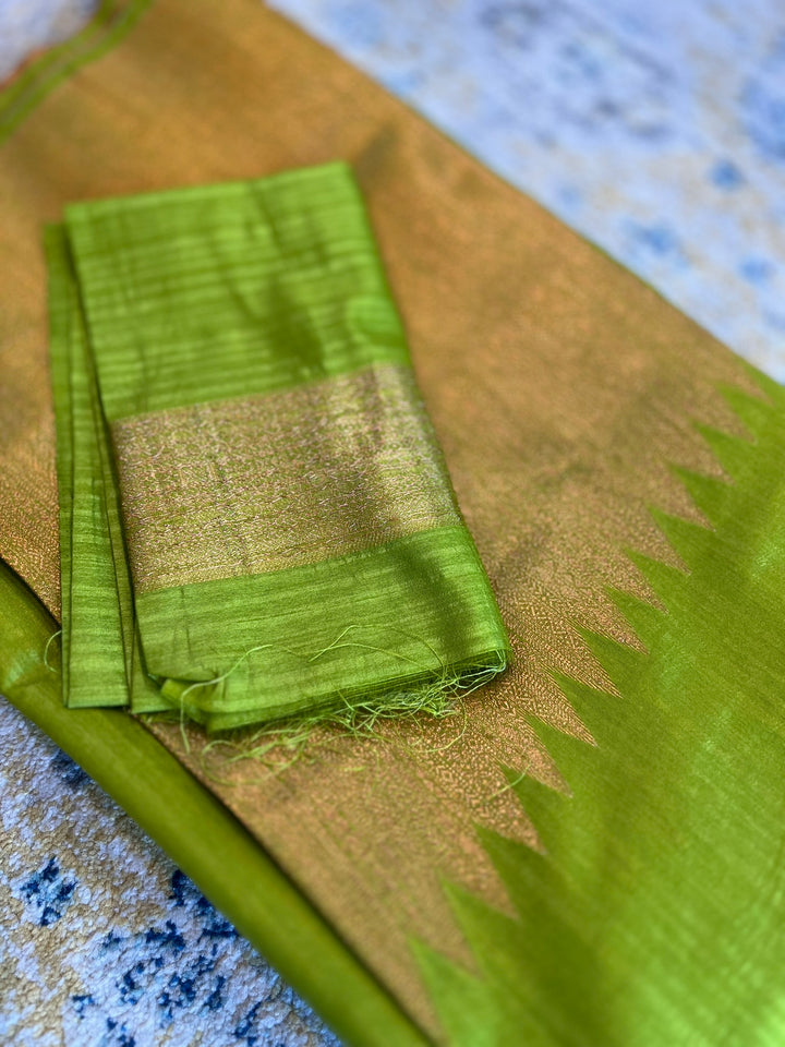 Parrot Green Matka Silk Skirt Border