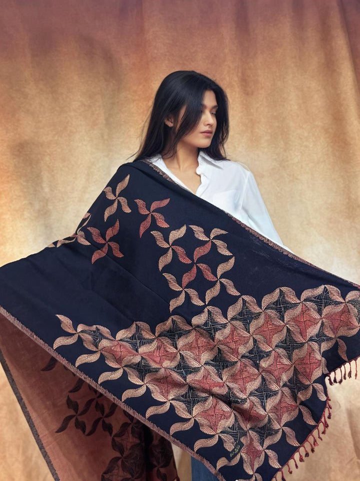 Navy Kashmiri Jamawar Reversible Woven Wool Stole