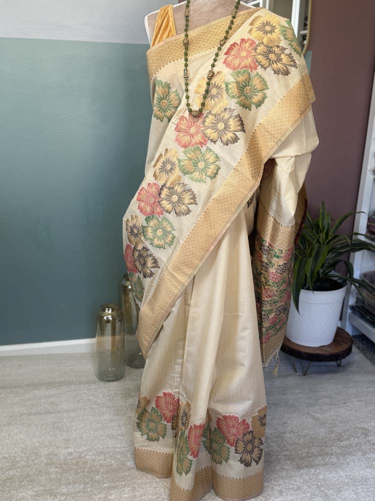 Off-white Gold Tussar Silk Saree