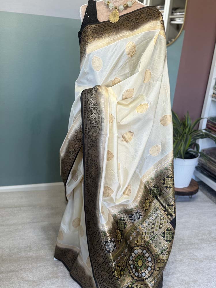 Off-white & Black Odisha Bomkai Saree