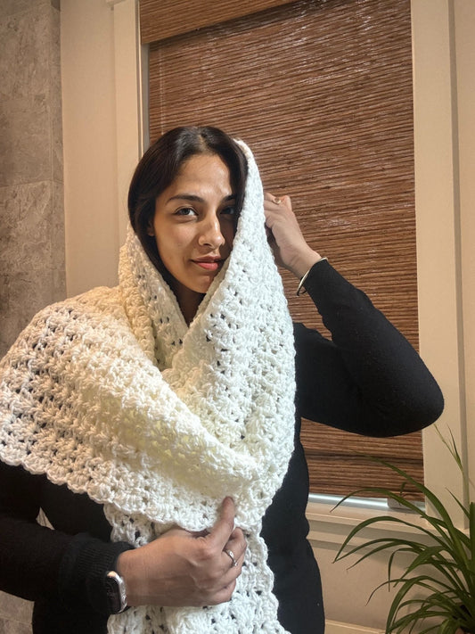 White Handmade Woolen Scarf