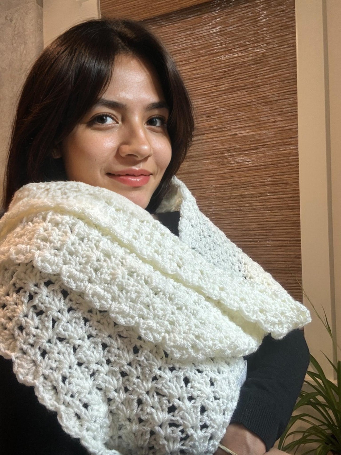 White Handmade Woolen Scarf