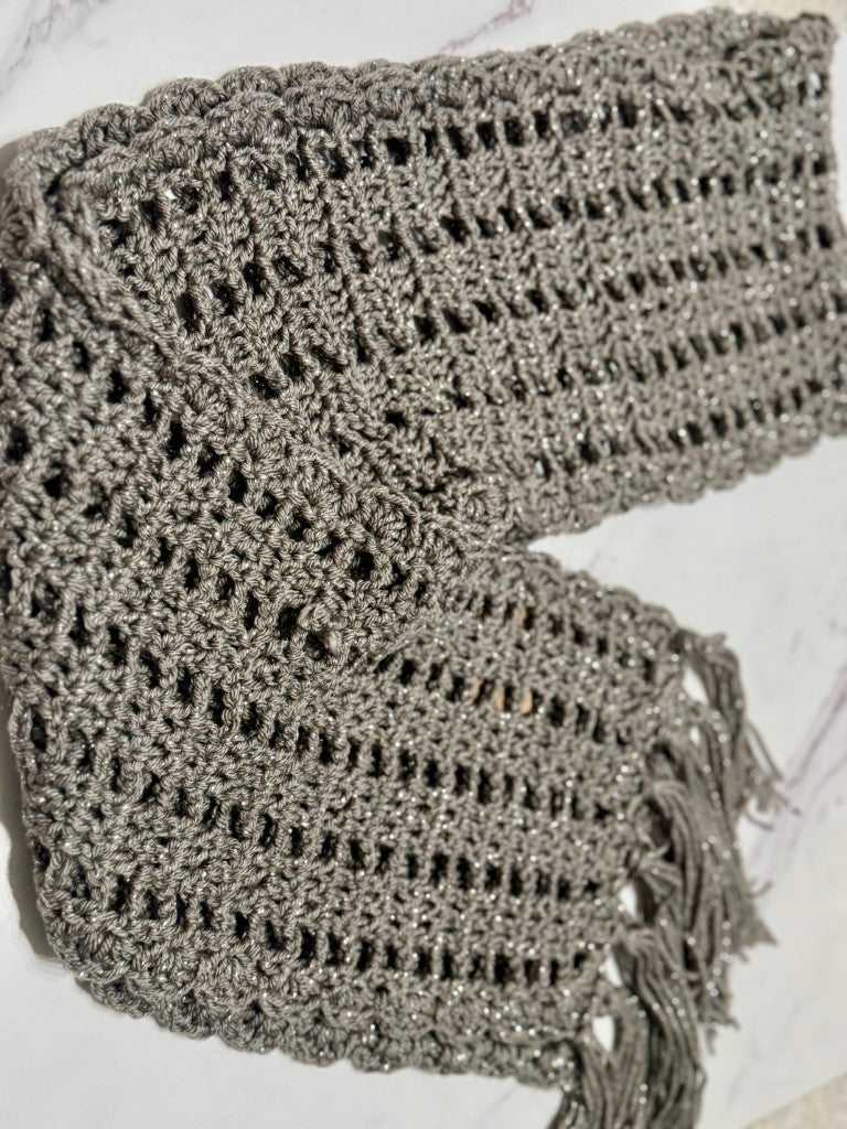 Grey Handmade Woolen Scarf