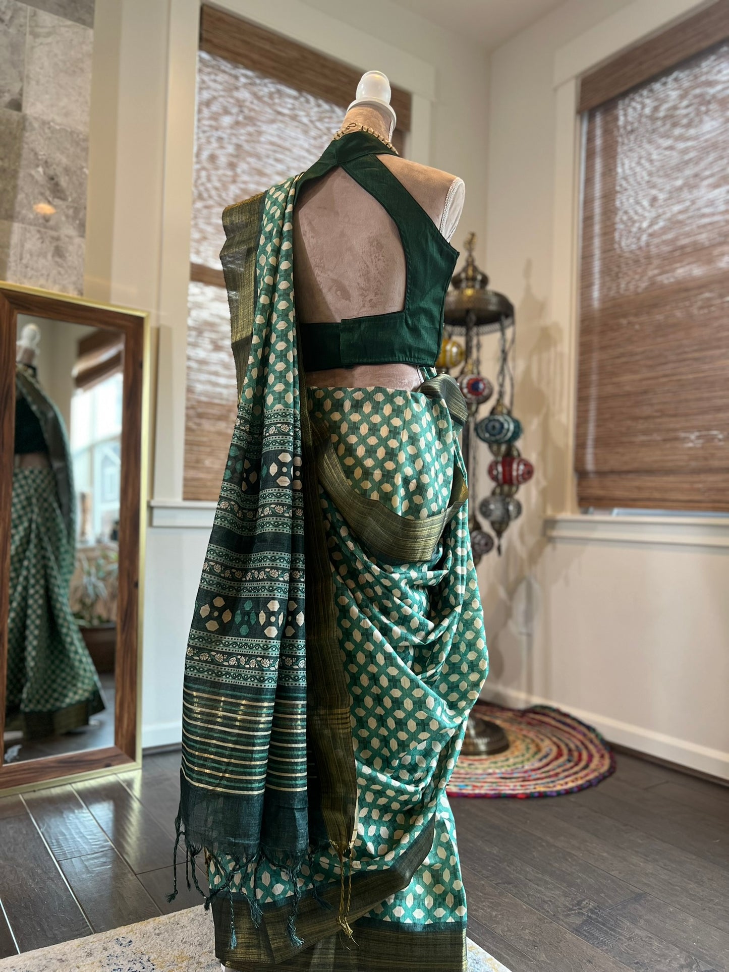 Green Diamond Print Bapta Silk Saree