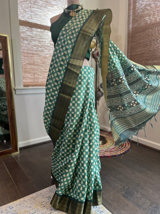 Green Diamond Print Bapta Silk Saree